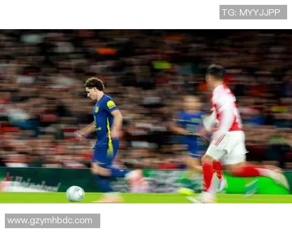 足球明星的奇异行为揭秘背后的故事与心理分析 足球明星的奇异行为揭秘背后的故事与心理分析